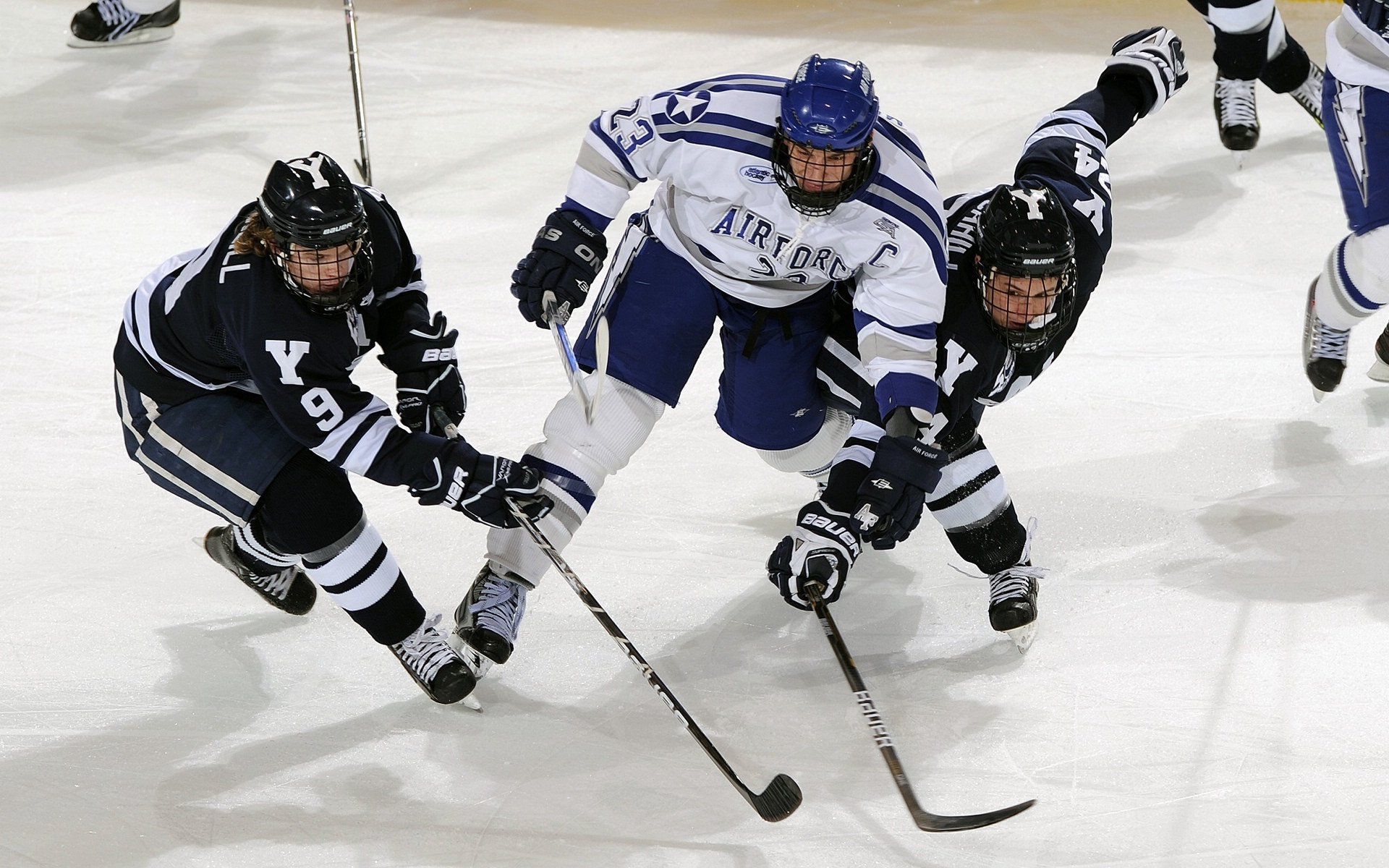 开云体育开云-_未来科技挑战赛：AI与机器人辅助训练_，未来机器人伴侣